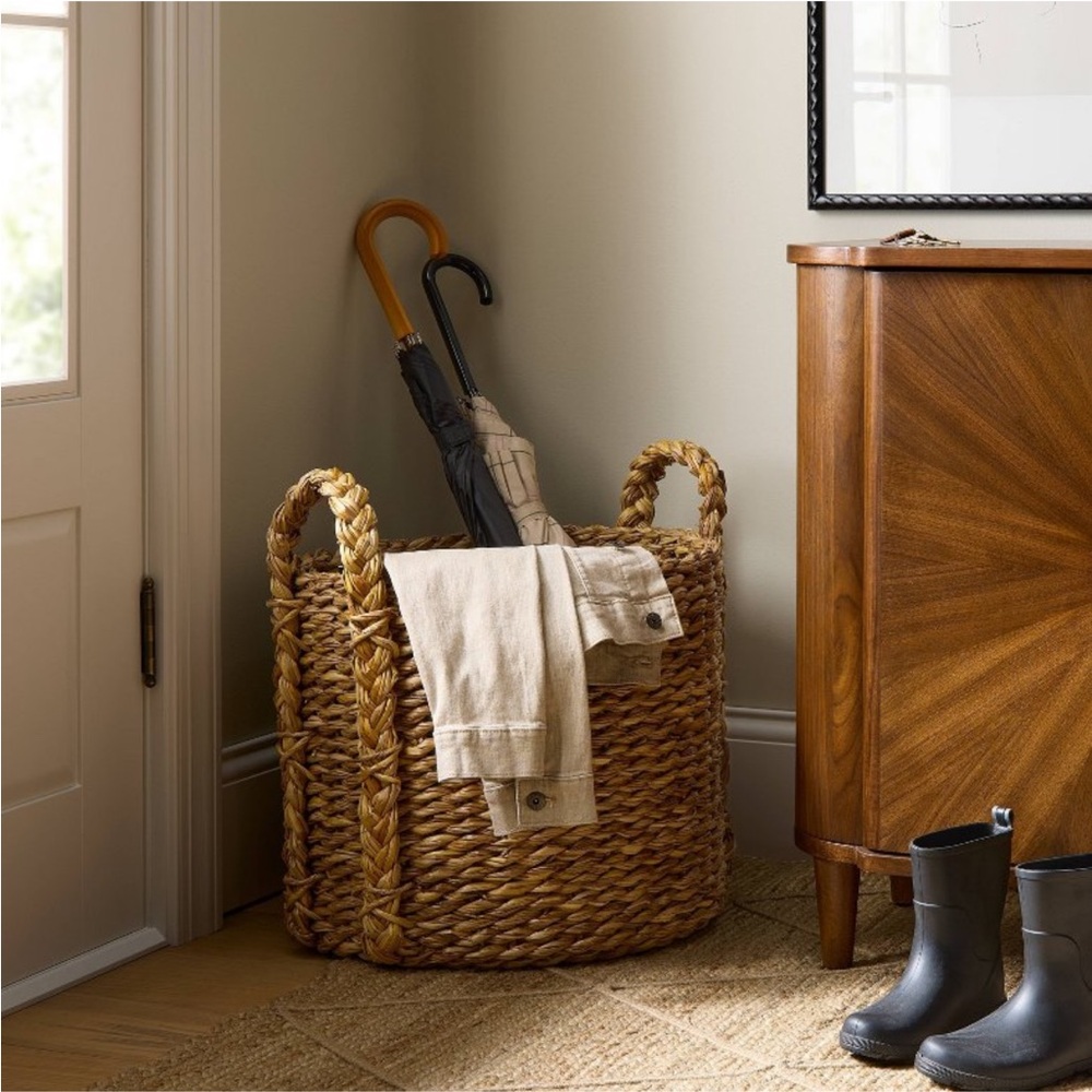Large Chunky Weave Basket
Threshold designed with Studio McGee - Picture 2 of 8